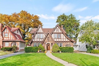 1212 W 72nd St, Kansas City, MO 64114