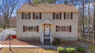 167 Hampstead Rd Unit A, Derry, NH 03038