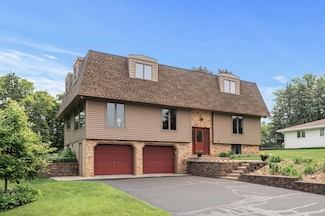4824 Eriks Blvd, Saint Paul, MN 55122
