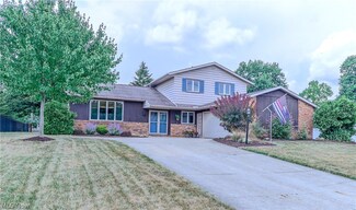 8120 W Ridge Dr, Broadview Heights, OH 44147