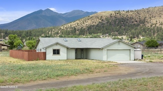 7547 Silver Saddle Rd, Flagstaff, AZ 86004