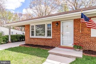 7511 Cullum St, Lorton, VA 22079