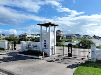 1820 Laguna Harbor Cove Blvd, Port Bolivar, TX 77650