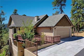 26520 Walnut Hills Dr, Lake Arrowhead, CA 92352