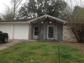 11806 S Little John Cir, Houston, TX 77071