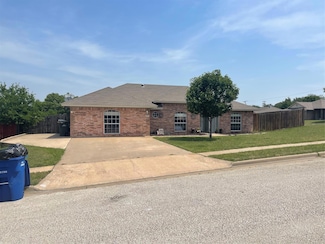 907 Vernon Dr, Copperas Cove, TX 76522