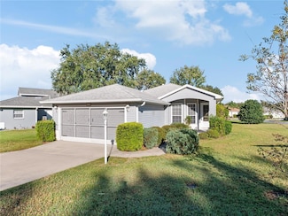 20505 Queen Alexandra Dr, Leesburg, FL 34748