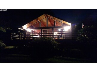 65921 Mcdermott Rd, Deer Island, OR 97054