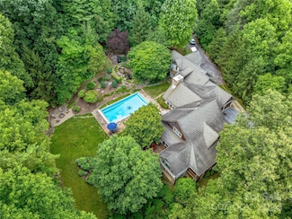 34 Merrills Chase Rd, Asheville, NC 28803