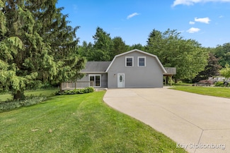 4349 Wood School Rd, Hastings, MI 49058