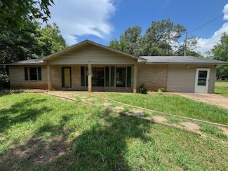 376 Belfontaine St, Houston, MS 38851