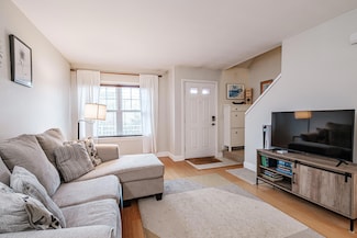 42 Glenridge, Portland, ME 04102