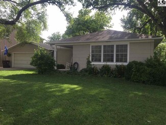 532 S Main St, Galva, KS 67443