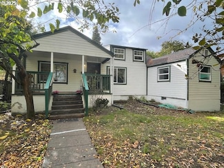 239 D St, Springfield, OR 97477