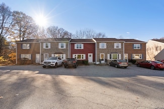 27 Highcrest Park, Webster, MA 01570