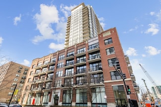 210 S Desplaines St Unit 706, Chicago, IL 60661