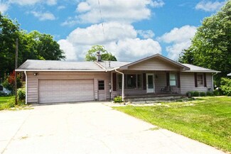 3141 Pleasant Plain Ave, Elkhart, IN 46517