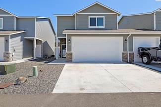 474 Bedrock Loop, West Richland, WA 99353