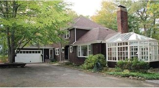 18 Morgan St, Wenham, MA 01984