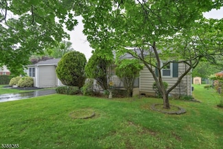 142 Oak St, Bridgewater, NJ 08807