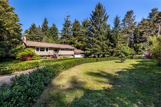 9680 SE Cedar St, South Beach, OR 97366