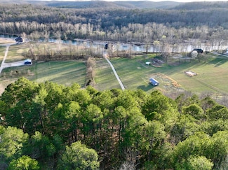 000 Brown Rd, van Buren, MO 63965