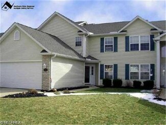 1266 Hidden Harbor Dr Unit 68, Fairport Harbor, OH 44077
