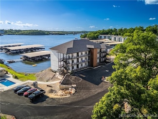 4935 Robins Cir Unit 2C, Osage Beach, MO 65065