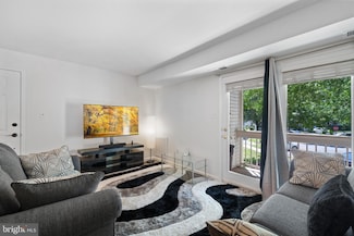 5700 Shadwell Ct Unit 78, Alexandria, VA 22309