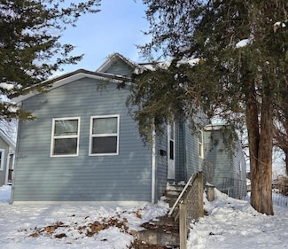 712 Upton Ave, Waterloo, IA 50701