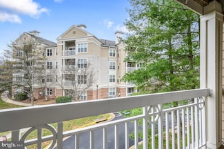 12913 Alton Square Unit 204, Herndon, VA 20170