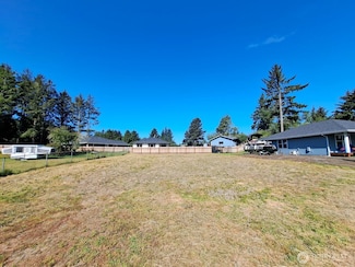 729 Wood Duck Ave SE, Ocean Shores, WA 98569