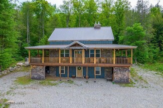 52 Hyatt Heights, North Hudson, NY 12855