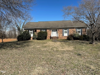 413 Montcrest Dr, Kernersville, NC 27284