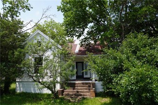 608 W 27th St, Bryan, TX 77803