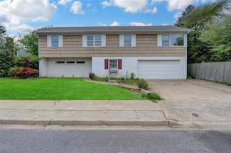 54 Royat St, Lido Beach, NY 11561