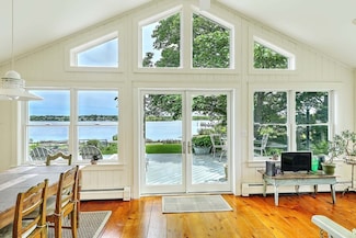 1518 Drift Rd, Westport, MA 02790