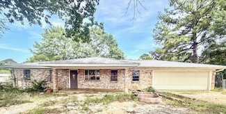 4549 Main St, Anacoco, LA 71403