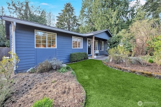 915 211th Place NE, Sammamish, WA 98074