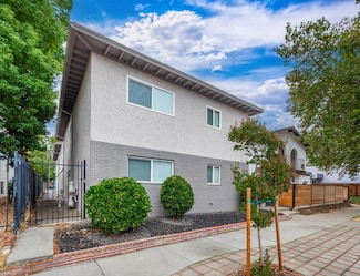 1817 W St, Sacramento, CA 95818