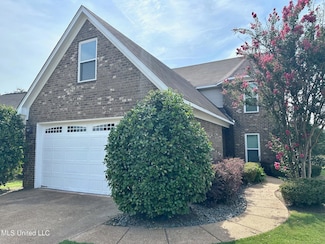 1231 Cross Creek Dr E, Hernando, MS 38632