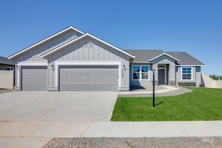 980 Morrow St, Mountain Home, ID 83647