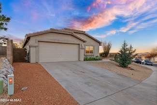 770 S Painted River Way, Vail, AZ 85641