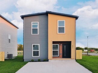 821 Massachusetts Ave, Bentonville, AR 72713