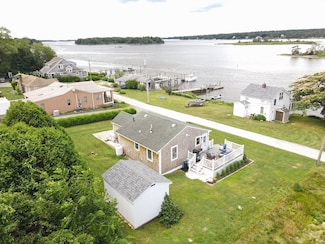 99 Sylvia Ln, Westport, MA 02790