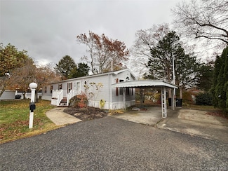 1661 Old Country Rd Unit 280, Riverhead, NY 11901