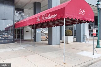 28 Allegheny Ave Unit 812, Towson, MD 21204