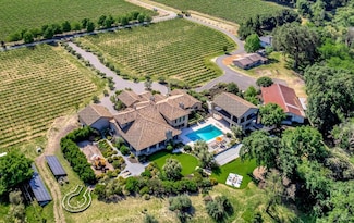 21001 Broadway, Sonoma, CA 95476