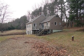 152 Vigue Rd, Whitefield, ME 04353