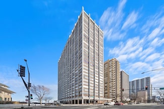 6171 N Sheridan Rd Unit 2412, Chicago, IL 60660